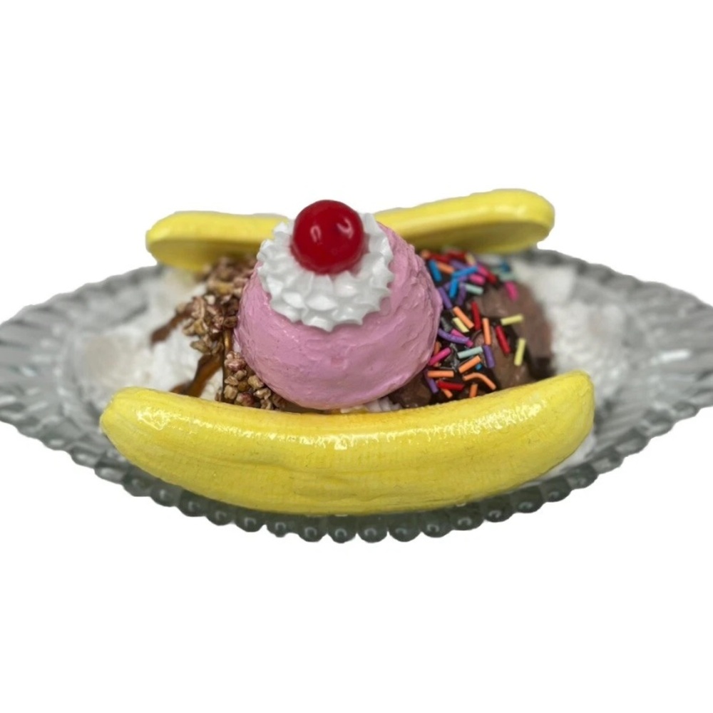Display Faux Food Prop Banana Split Sundae Shiny Resin In Vintage Dish Cherry